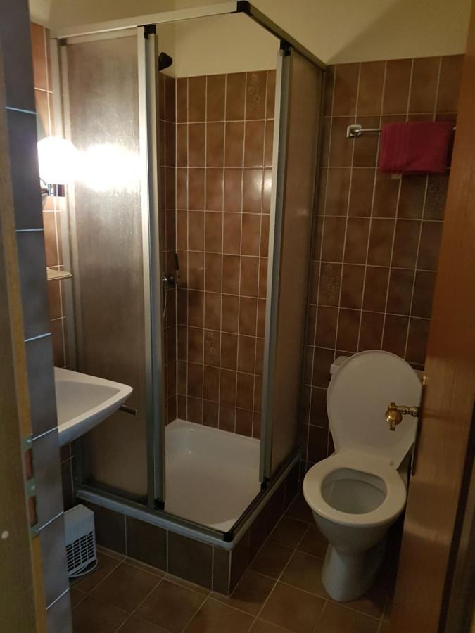 Hotel Garni Elisabetta à Gordola Extérieur photo